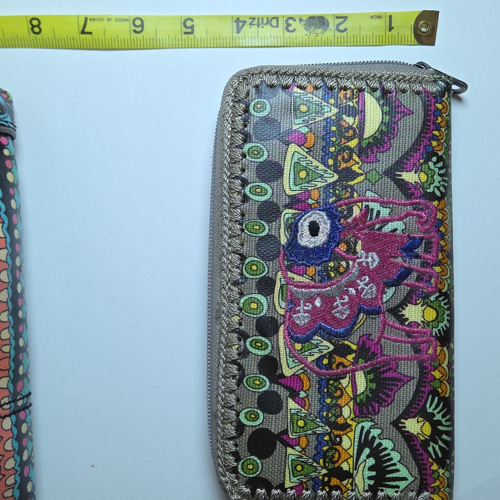 Sakroots Colorful Patterned Elephant Tote Bag with Matching Wallet - Picture 14 of 14